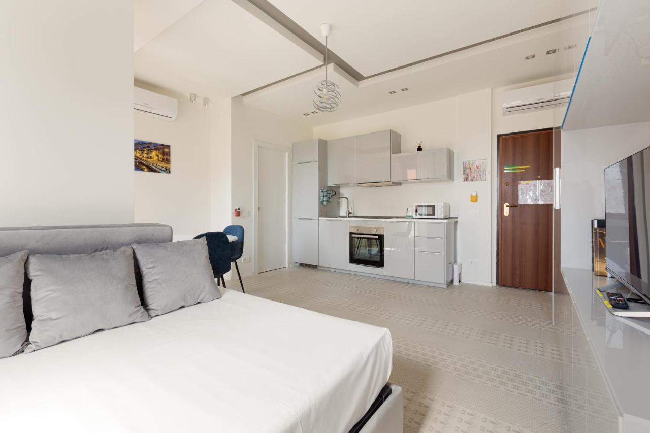 Milano Renovated Studio Apts Exterior foto