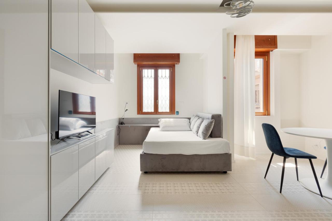 Milano Renovated Studio Apts Exterior foto
