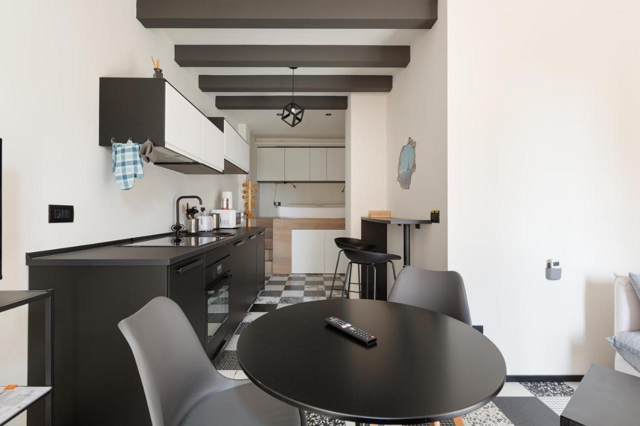 Milano Renovated Studio Apts Exterior foto