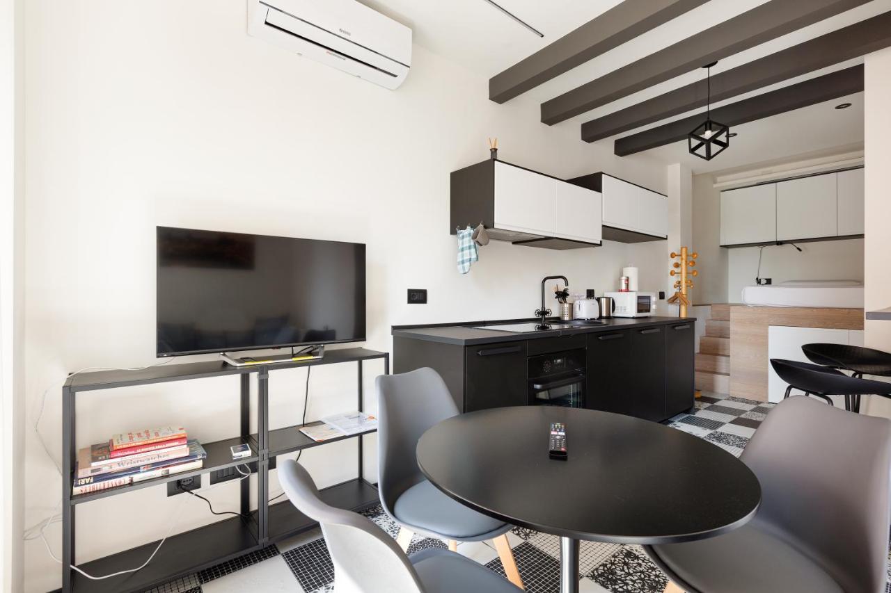 Milano Renovated Studio Apts Exterior foto