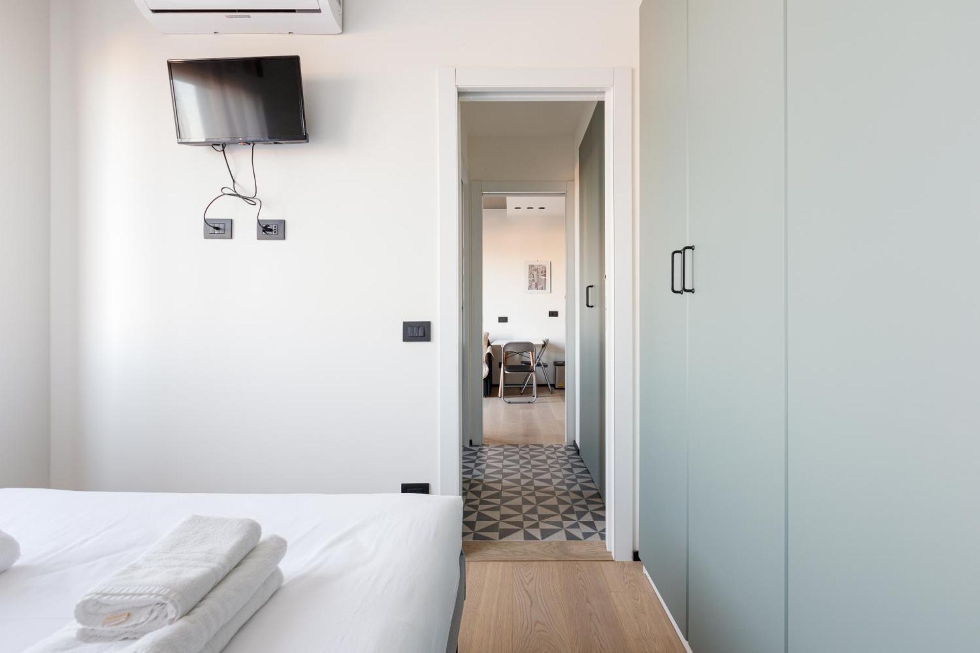 Milano Renovated Studio Apts Exterior foto